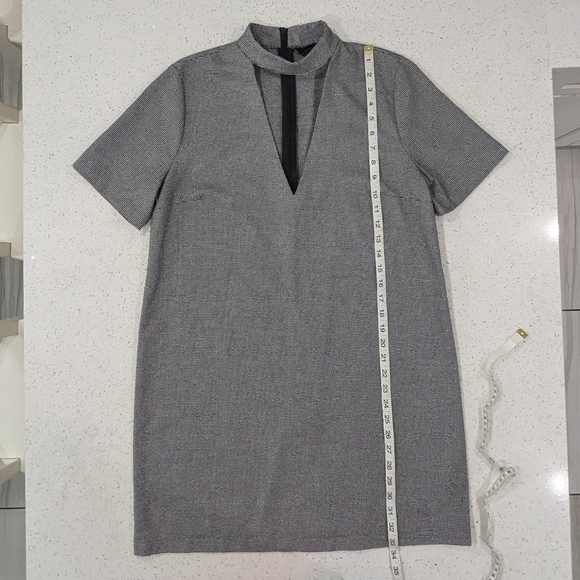 Zara Dress V-Neck Chocker Short Sleeve Mini Houndstooth Pattern Above Knee L - Picture 5 of 11